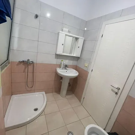 House Himarë